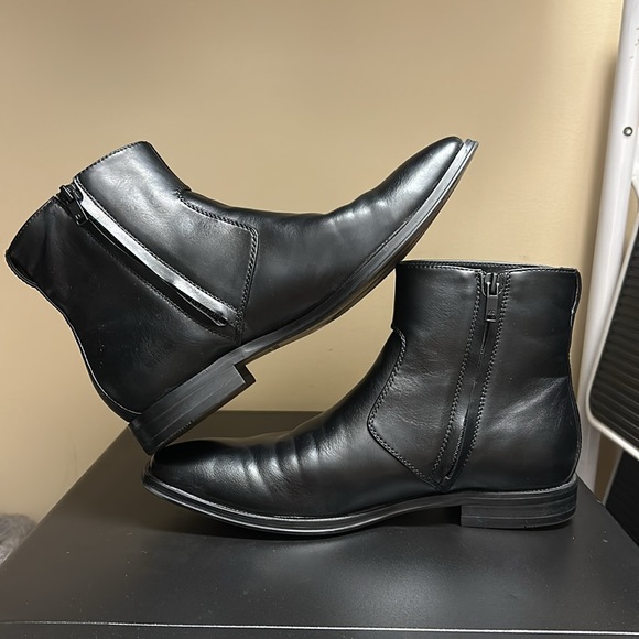 Kenneth Cole New York Shore Enough Black Chelsea Boot Size 8.5 - Picture 5 of 6